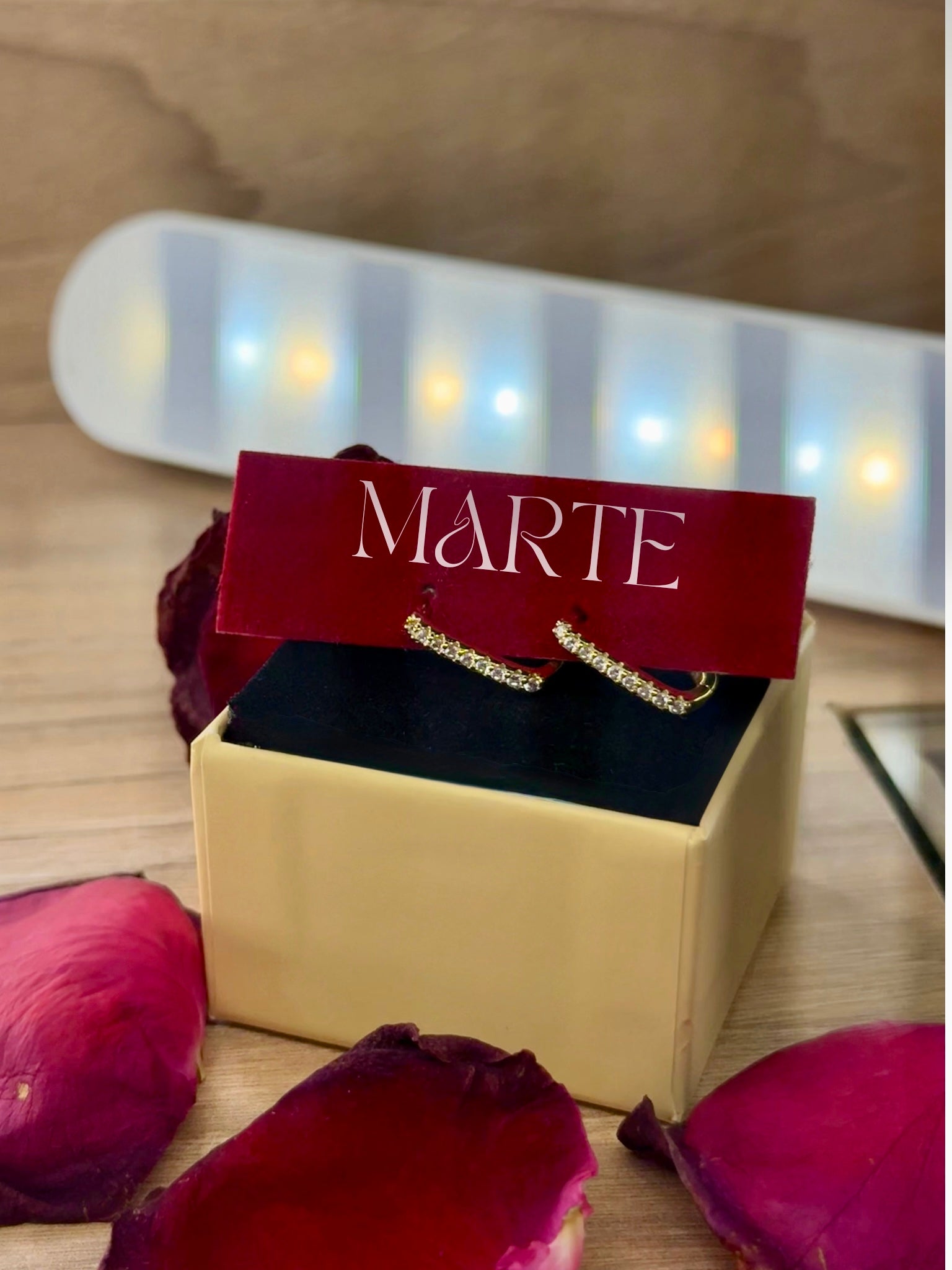 Éclat Cravejado Ouro 18k
